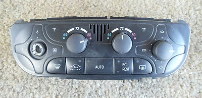 Unidad climatizado mercedes clase c w203 a2038300685 Foto 1 de 4