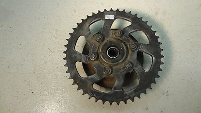 Yamaha Maxim XJ550 XJ 550 Y302 1982. rueda trasera piñón y soporte Foto 1 de 4