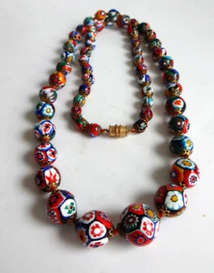 "COLLAR DE CUENTAS GRADUADAS DE VIDRIO VENECIANO MURANO MORETTI MILLEFIORI DE COLECCIÓN 28" Italia" - Imagen 1 de 5