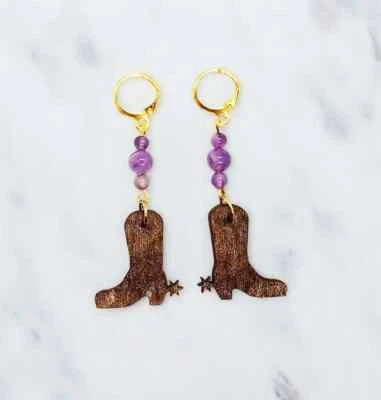 Botas de Vaquero de Madera Pendientes Colgantes de Piedras Preciosas - Joyería Hecha a Mano - Regalo Vaquera Foto 1 de 4