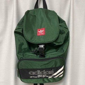 mochila verde adidas