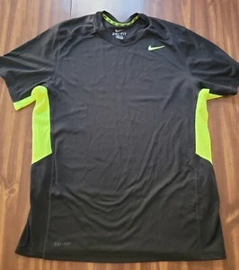 Nike Dri-Fit Wins Medium Schwarz Kurzarm Polyester Top mit Mesh Seiten - Bild 1 von 10