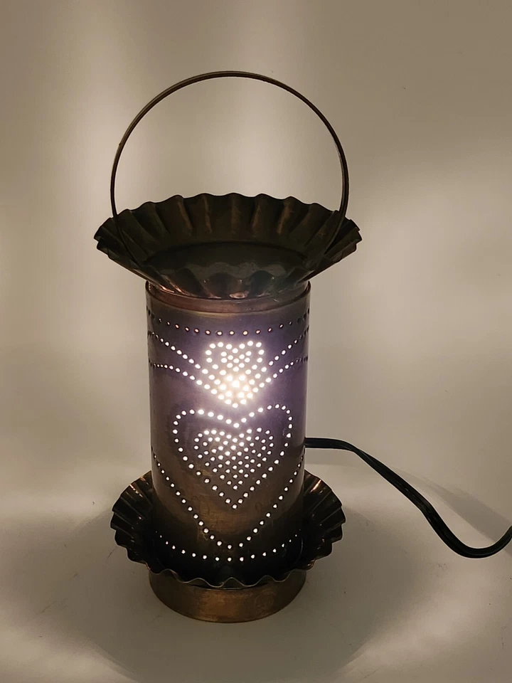 Irvin’s Country Tinware Wax/Tart Warmer. Heart Pattern. Made In USA. - Image 1 of 4
