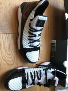 Nike LeBron 16 Remix - Bild 1 von 9