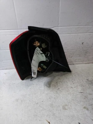 Used Right Tail Light Assembly fits: 2003 Toyota Highlander Right Grade A Foto 1 de 4