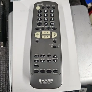 LLAVES DE CONTROL REMOTO SHARP G1396SA TV/VCR BRILLAN EN LA OSCURIDAD PROBADO ESTADO DE FUNCIONAMIENTO  - Imagen 1 de 10