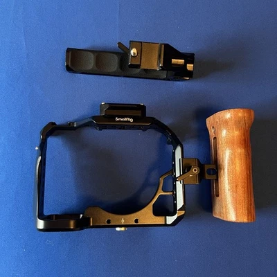 Комплект каркаса SmallRig для камеры Sony A7R V/A7 IV/A7S III с верхней ручкой + захват  - Изображение 1 из 4