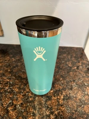 Vaso Teal Hydroflask 22 oz con tapa negra Foto 1 de 4