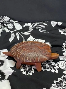 Caja baratija tortuga madera tallada a mano vintage recuerdo Puerto Rico - Imagen 1 de 5