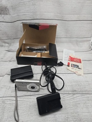 Casio Digital Camera Exilim EX-Z70 7.2MP Gray In Original Box Tested - Image 1 of 4