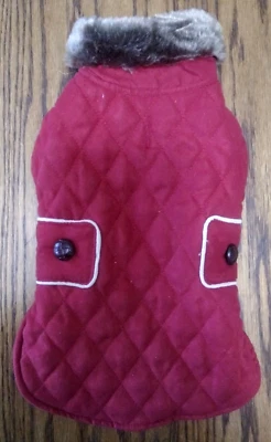 Abrigo acolchado de terciopelo con punta de piel Zack N Zoey para perro cachorro pequeño correa de terciopelo rojo Foto 1 de 4