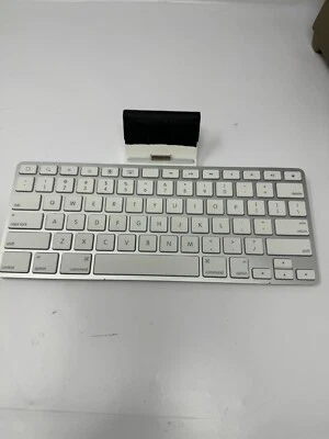 Apple A1359 Dock Tastiera per Apple iPad Porta Lightning MC5331LL/B - Immagine 1 di 3