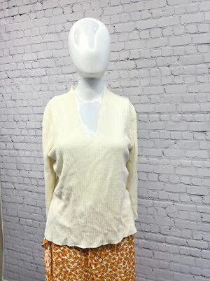 Nine & Company 女式长袖 V 领白色上衣 M 码 — 第 1/4 张图片