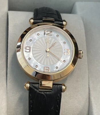 GUESS COLLECTION Reloj Mujer Chapado en Tono Oro Rosa RELOJ MUJER X17012L1 Foto 1 de 4