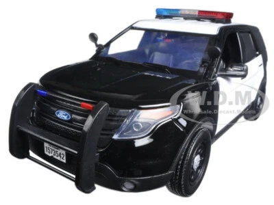 2015 FORD INTERCEPTOR UTILITY LIGHTS & SOUNDS BLACK & WHITE 1/18 MOTORMAX 73996 - Image 1 of 4