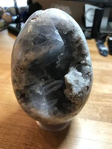 Blauer Celestit Kristall Mineral Edelstein großes handgeschnitztes Ei Präparat - Bild 1 von 12
