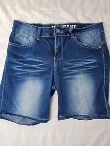 VIP Jeans Shorts Womens Bermuda Mid Rise Medium Wash Blue Denim-SZ 9/10 - Picture 1 of 8