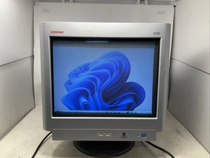 Compaq 7550 16" CRT Computer Monitor | 1600 x 1200 @ 65Hz Retro Gaming Tested - Picture 1 of 8