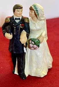 Dept 56 Here Alpine Village Here Comes The Bride 56.56300 The Sound Of Music - Picture 1 of 8