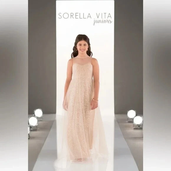 Sorella Vita 长款青少年伴娘礼服带亮片和薄纱覆盖 — 第 1/4 张图片
