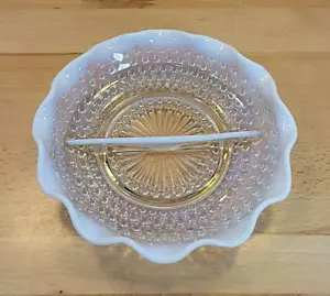 Plato de caramelo de baratija de sabor dividido Hobnail opalescente piedra lunar Fenton de colección - Imagen 1 de 10