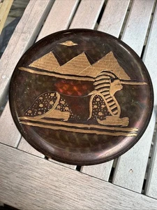 MCM Egyptian Etched Copper Plate Metal Wall Hanging  Vintage 10”Sphinx Pyramid A - Picture 1 of 3