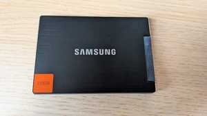 Samsung SSD 830 Serie 128GB, SATA, 2,5", Solid State Drive, Festplatte, Speicher - Bild 1 von 3