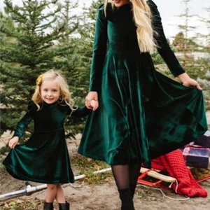 Kleider Familie Kleidung Smaragd Grün Mutter Tochter Passende Outfits Kleid - Bild 1 von 6