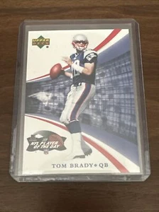 TOM BRADY 2004 UPPER DECK NFL PLAYER OF THE DAY #POD4 NEW ENGLAND PATRIOTS - Picture 1 of 2