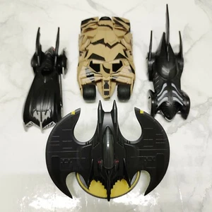 DC Comics 2021 Batman Batimóvil Caltex Promoción Set de 4 Ala de Murciélago 6" Pull Back - Imagen 1 de 12