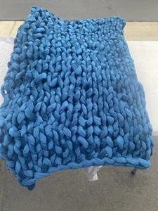 Bearaby Weighted Velvet Napper 25 Lb Throw Retail $299 Regal Blue - Picture 1 of 5