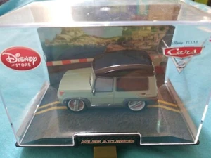 Disney Cars 2 MILLAS AXLEROD Estuche de Coleccionista Disney Store - Imagen 1 de 1