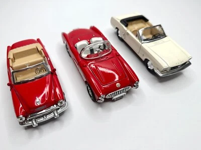 3 modelos de colección firma coches diecast de fricción Corvette, Mustang, Skylark Foto 1 de 4