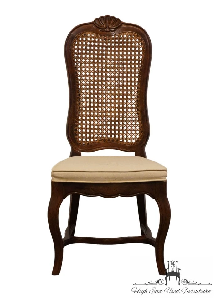 Silla auxiliar de comedor provincial francesa rural de gama alta con respaldo de caña Foto 1 de 4