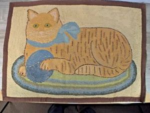 Vintage Folk Art Hand Hooked Rug of a Cat with a Ball of Yarn - Picture 1 of 14
