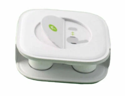 Genuine Apple AirPod PRO Ear Tips - comes with Large/Small ear tips White - NEW - Image 1 of 3