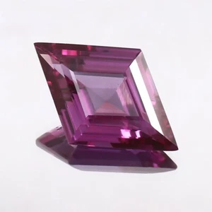 Alexandrite Gemstone Kite Shape Handmade Beautiful Gemstone AAA+ Quality. - Picture 1 of 3
