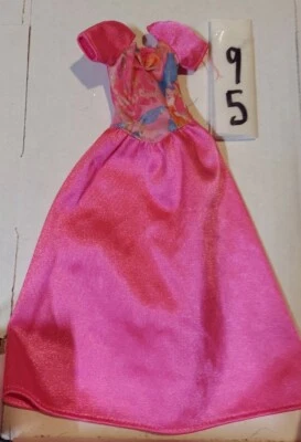 Barbie Años 90 2000 Con Vestido Rosa Vestido Estilo Princesa Conjunto o Cumpleaños  Foto 1 de 4