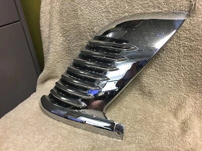 Ford Bu-7025616-A 1956 Mercury Montclair Monterey diestro 1/4 adorno usado Foto 1 de 4