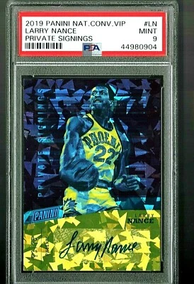 PSA 9 como nuevo 2019 National VIP Private Signings Cracked Ice/25 Larry Nance automático Foto 1 de 2