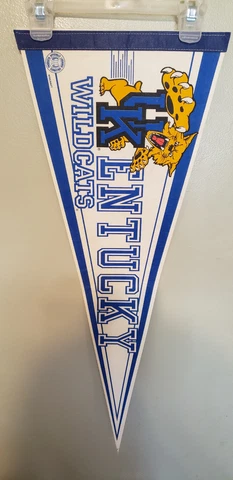 VILLANOVA WILDCATS NCAA VINTAGE RETRO FELT PENNANT  7/29/22 Cover