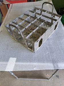 ANTIKER BIERKASTEN BIERKISTE aus METALL KISTE für 20 FLASCHEN FLASCHENTRÄGER - Bild 1 von 3