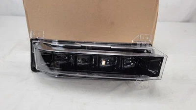 Faro antiniebla izquierdo parachoques delantero genuino Lincoln Navigator 2022-2024 NL7Z-15201-A Foto 1 de 4