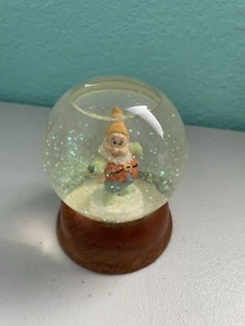 Vintage Disney The First Edition Crystal Snow Globe Collection HAPPY DWARF - Picture 1 of 7