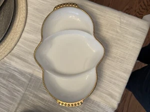 FireKing Vintage Serving Platter Decorative Gold And White - Picture 1 of 2