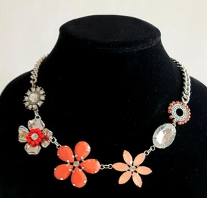 VINTAGE FLORAL PEACH/ SILVER RHINESTONE STATEMENT NECKLACE - Picture 1 of 8