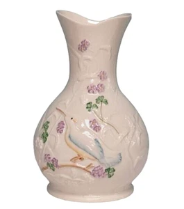BELLEEK IRELAND KINGFISHER 150th ANNIVERSARY VASE #684 of 2000 BLUE BIRD FLOWERS - Picture 1 of 5