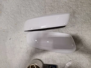 For 2015-20 Chevy Tahoe Suburban GMC Yukon GAZ Summit White Mirror Covers Caps - Picture 1 of 3