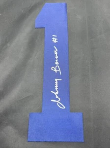 JOHNNY BOWER signierte Toronto Leafs blaue Trikotnummer mit Zertifikat - Bild 1 von 2