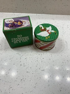 50 Einweg Strukturiert Urlaub Weihnachten Untersetzer in einer Weihnachtsbaum Dose Vintage - Bild 1 von 2